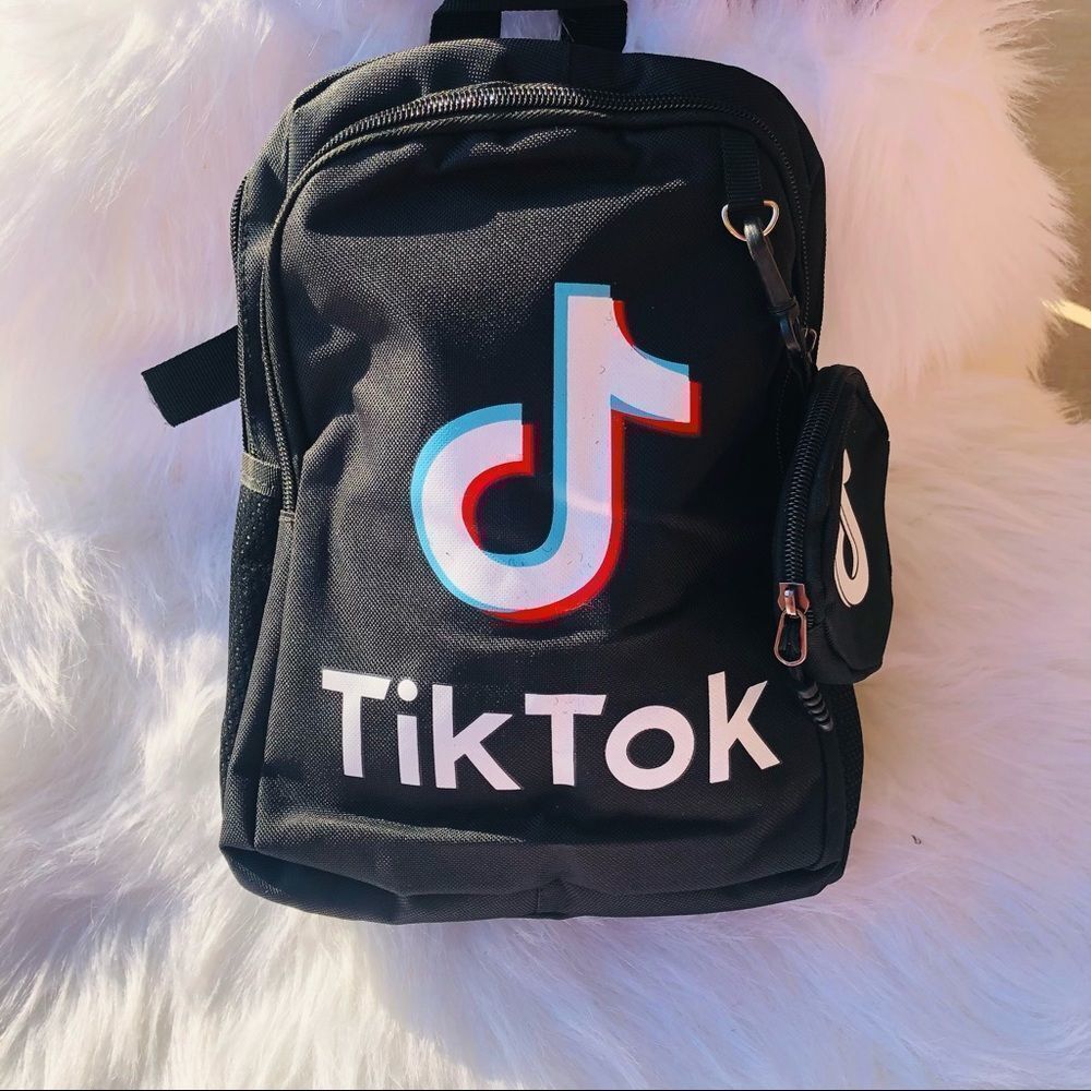 Bagpack - Picture 2 of 10